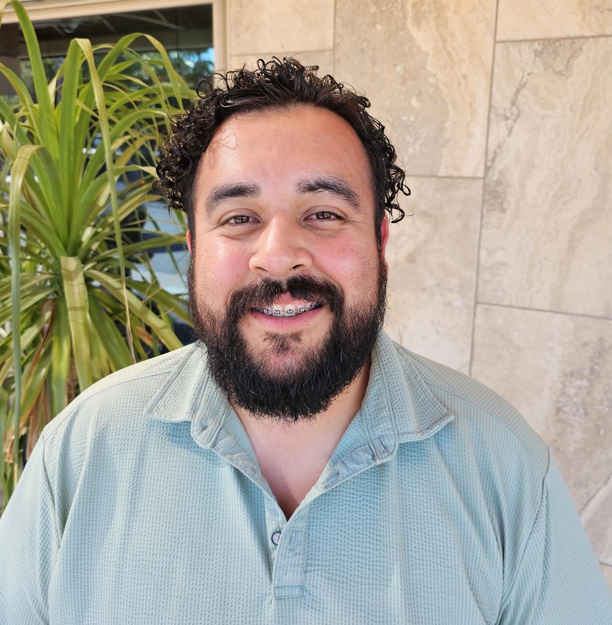 Ector Osornio Lujan, Bi-Lingual English/Spanish Notary Public